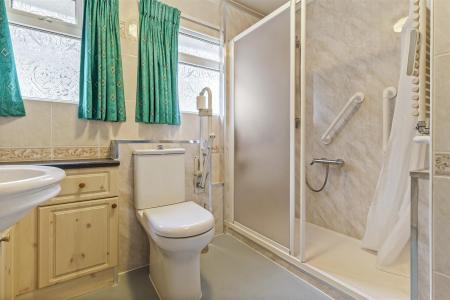 227 Goring Way-010.jpg