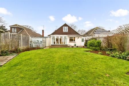 227 Goring Way-026.jpg