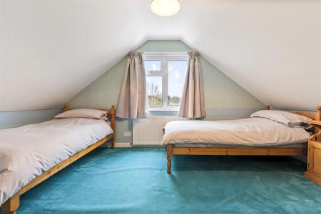 227 Goring Way-020.jpg