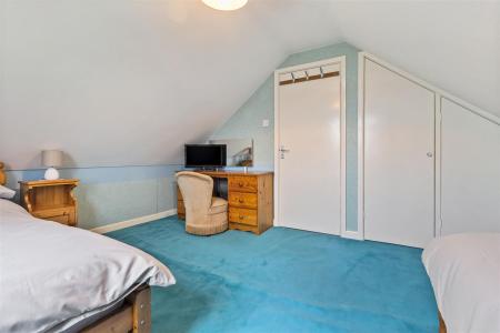 227 Goring Way-021.jpg