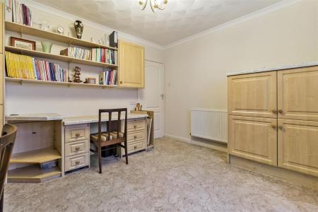 227 Goring Way-014.jpg