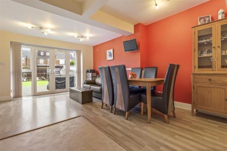 67 Elm Grove-002.JPG