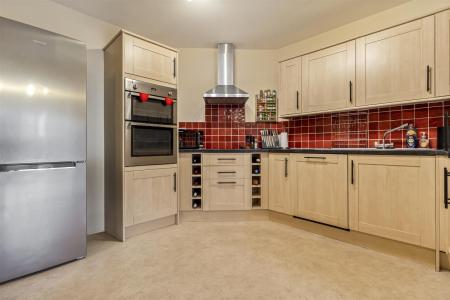 67 Elm Grove-003.JPG