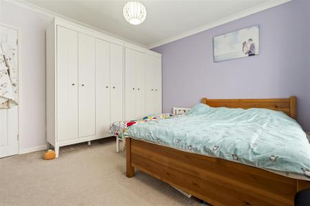 30 Dorchester Gardens-008.JPG