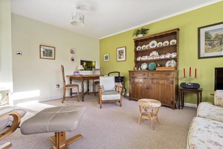 19 Dorchester Gardens-001.JPG