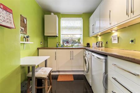 19 Dorchester Gardens-006.JPG