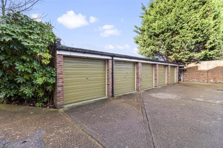 19 Dorchester Gardens-012.JPG