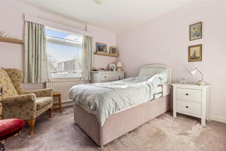 19 Dorchester Gardens-004.JPG