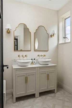 Sea lane, 89, The Pearl-016.JPG