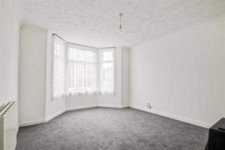 GFF 190 Tarring Road-001.JPG