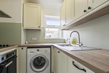 GFF 190 Tarring Road-006.JPG