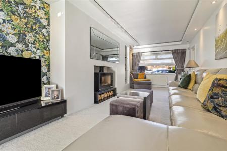 33 Alinora Crescent-016.JPG