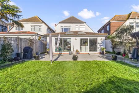 33 Alinora Crescent-028.JPG