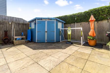 Eirene Avenue, 8-008.JPG