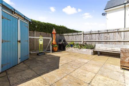 Eirene Avenue, 8-007.JPG