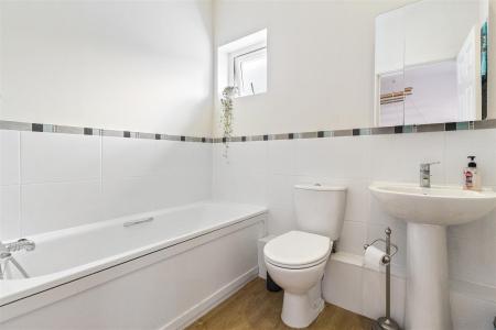 Eirene Avenue, 8-012.JPG