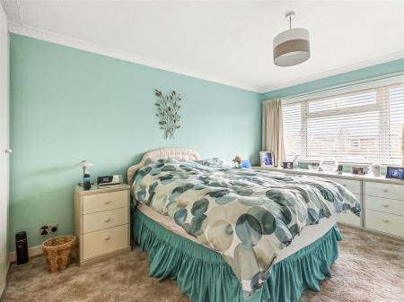 14 Crosby Close-006.JPG