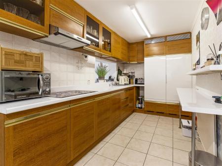 14 Crosby Close-010.JPG