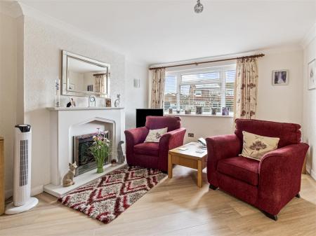 14 Crosby Close-003.JPG