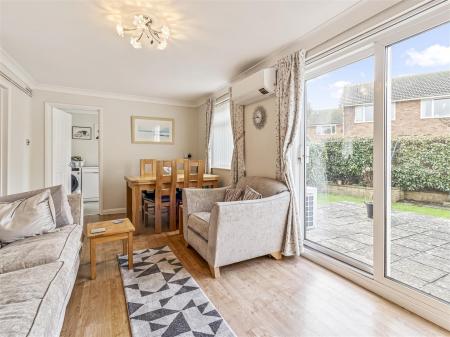 14 Crosby Close-014.JPG