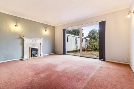 22 Harwood Ave-004.JPG