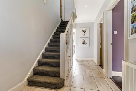 38 Robson Road-008.JPG