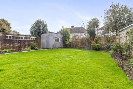 38 Robson Road-005.JPG