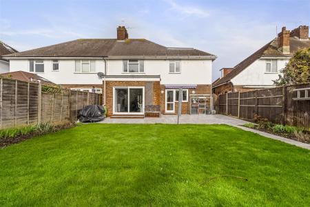 38 Robson Road-006.JPG