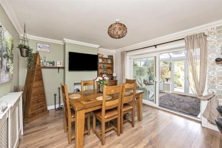 Nutley Crescent, 97-017.JPG