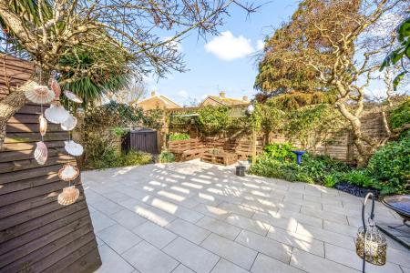 Nutley Crescent, 97-005.JPG