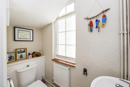 Nutley Crescent, 97-012.JPG