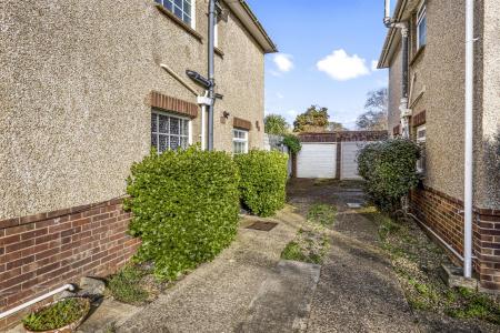 Nutley Crescent, 97-009.JPG