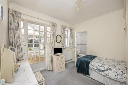 Bodiam Avenue 3-014.jpg