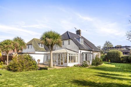 Bodiam Avenue 3-002.jpg