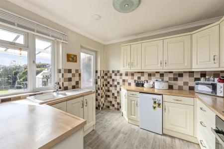 Goring Way, 175-008.JPG