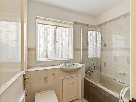 4 Shrewsbury Court-007.JPG