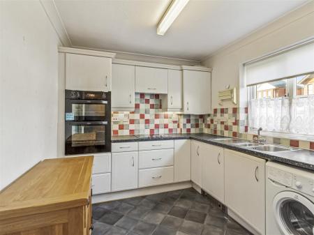 4 Shrewsbury Court-006.JPG