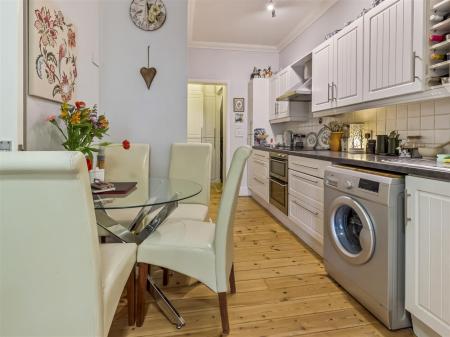Flat 2, 59a Downview Road Worthing, West Sussex, B