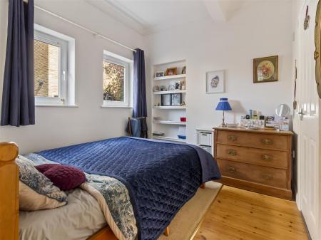 Flat 2, 59a Downview Road Worthing, West Sussex, B