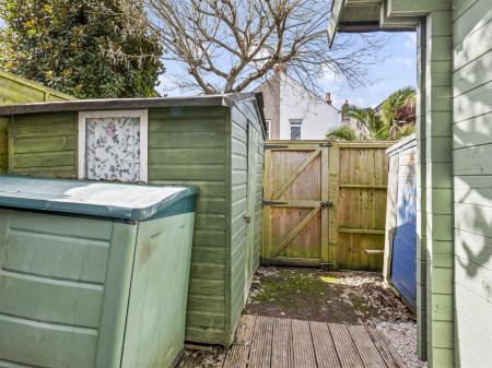 Flat 2, 59a Downview Road Worthing, West Sussex, B