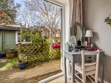 Flat 2, 59a Downview Road Worthing, West Sussex, B