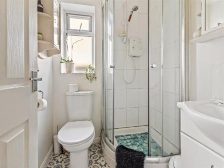 Flat 2, 59a Downview Road Worthing, West Sussex, B