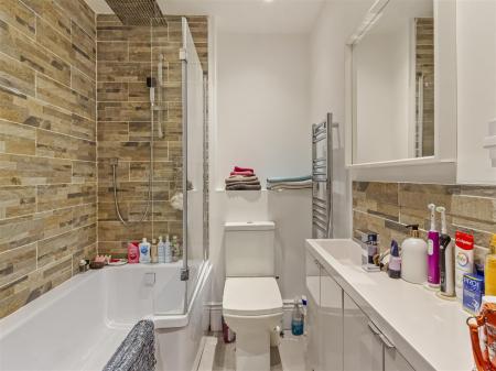 68, Richmond Road Worthing, BN11 4AF-008.JPG