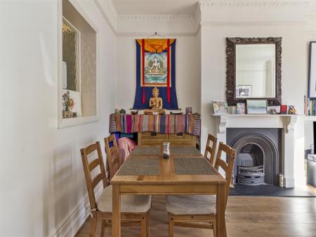 68, Richmond Road Worthing, BN11 4AF-003.JPG