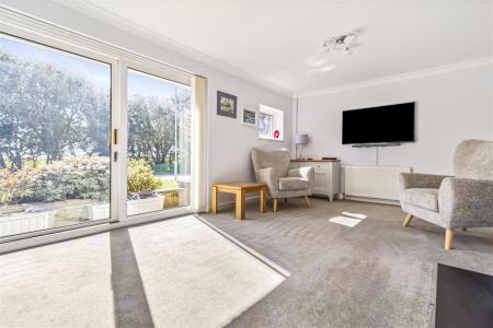 45 Fernhurst Drive-010.JPG