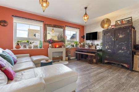 3 Gresley Court-008.JPG