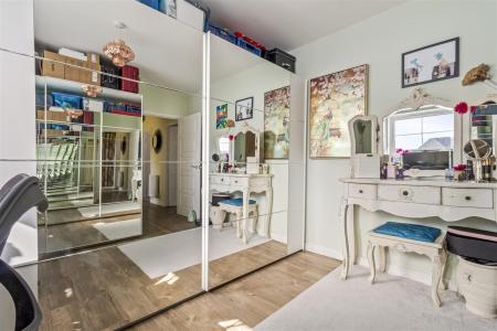 3 Gresley Court-010.JPG