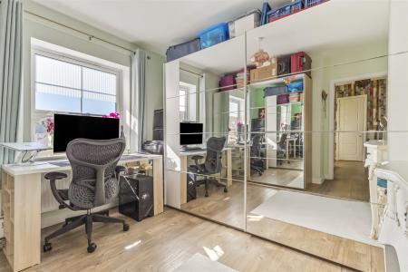 3 Gresley Court-009.JPG