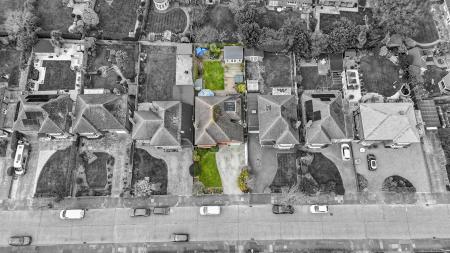 27 Withdean Avenue-002bw.jpg