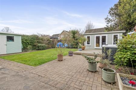27 Withdean Avenue-013.JPG